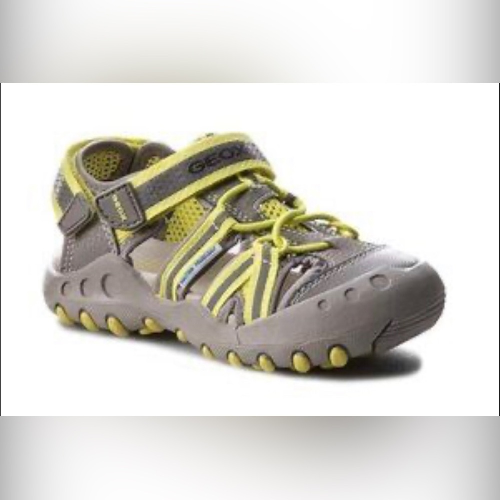 Geox Kids Brown and Yellow Closed-Toe Sandals